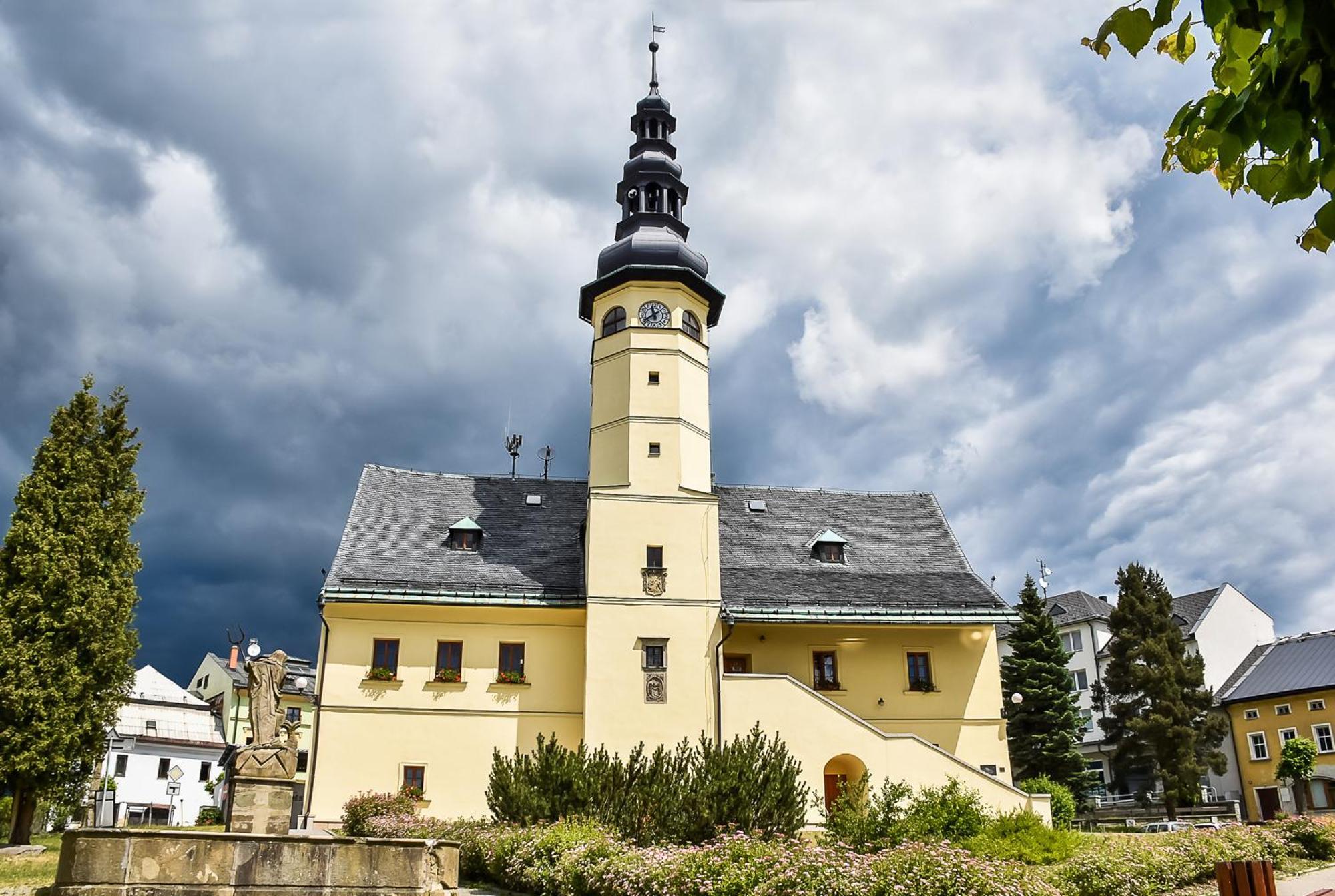 Penzion U Skoly Stare Mesto  Exterior photo